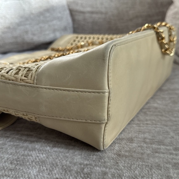 CHANEL Chain Tote Bag Straw Leather Beige Gold - Picture 7 of 16